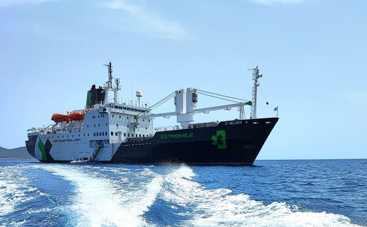 St. Helena - statek towarzyszący Extreme-E