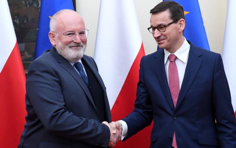 Frans Timmermans mógł być zaskoczony rozmachem, z jakim przyjęli go polscy politycy
