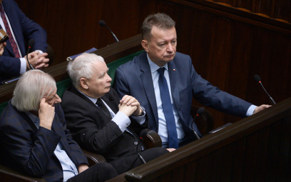 Ryszard Terlecki, Jarosław Kaczyński i Mariusz Błaszczak w Sejmie