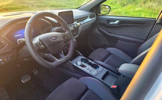 Ford Kuga z namiotem