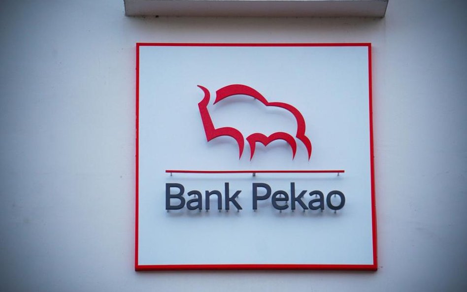 Pekao: Rating w górę i w dół