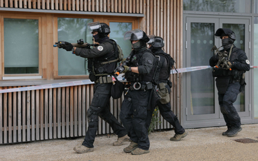 Francuscy policjanci z kontrterrorystyczno-ratunkowej jednostki RAID w czasie ćwiczeń Salvare 2024, 