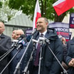 Karol Nawrocki podczas spotkania wyborczego na rynku w Węgrowie
