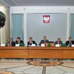Posłowie opozycyjni ostro skrytykowali projekt Mirosława Sekuły (na zdjęciu w środku) jako stronnicz