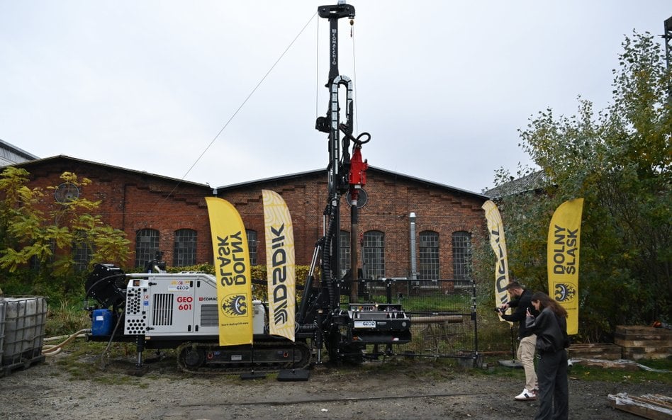 28 października na terenie Dworca Świebodzkiego we Wrocławiu DSDiK rozpoczęła odwierty badawcze