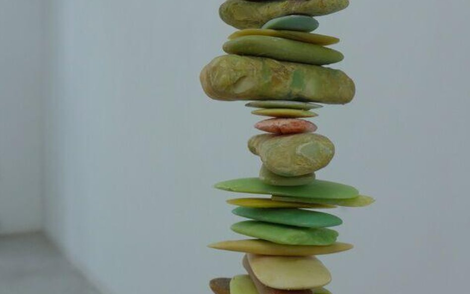 127 x 10 x 10 1993/2015 Mydło, stal/Soap, steel 127 x 10 x 10 cm Dzięki uprzejmości artysty/Courtesy