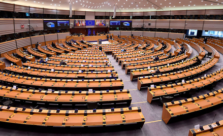 Europarlament zatwierdził budżet UE i mechanizm warunkowości