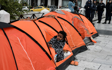 "Guardian": Węgry głodzą uchodźców bez prawa do azylu