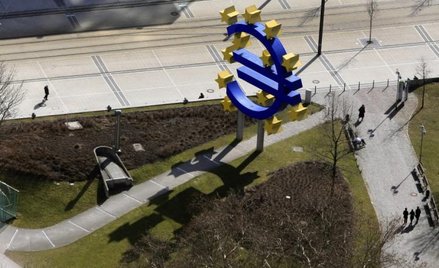 Wypłata zaliczki przed podpisaniem umowy niemożliwa