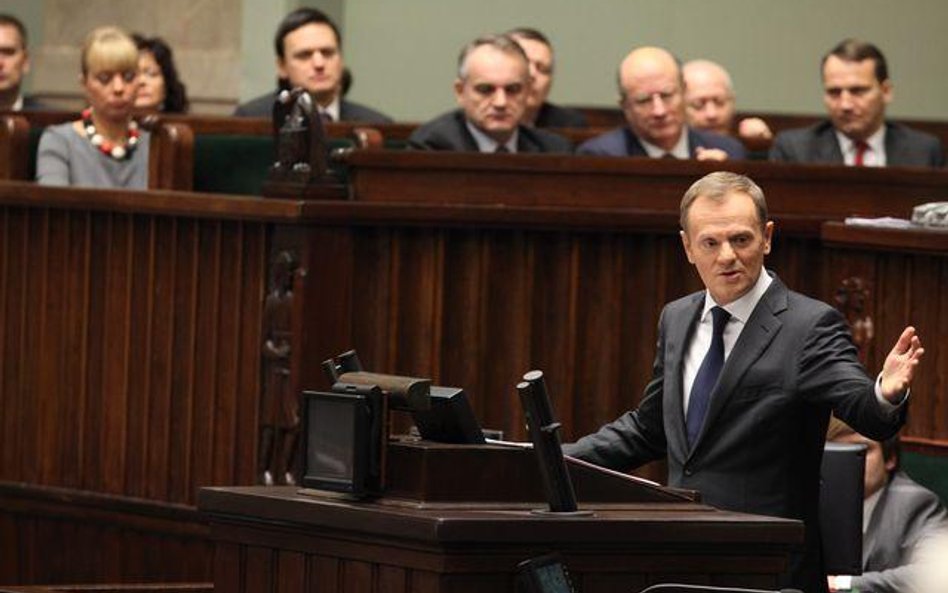 Exposé Tuska: pracuj i płać. Tusk zapowiada zaciskanie pasa