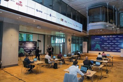 Ostateczna rozgrywka w Grze Giełdowej Parkiet Challenge odbywała się w Sali Notowań Giełdy Papierów 