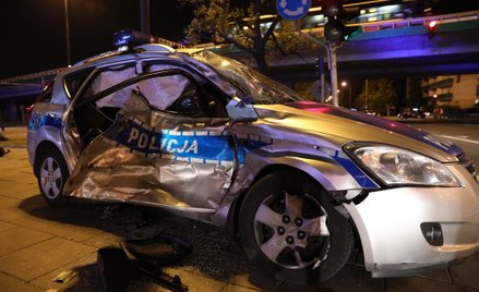 Radiowóz, który brał udział w eskorcie kolumny przewożącej sekretarza generalnego NATO, zderzył się 