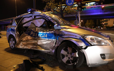 Radiowóz, który brał udział w eskorcie kolumny przewożącej sekretarza generalnego NATO, zderzył się 