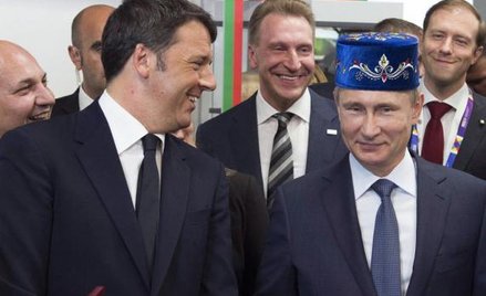 Władimir Putin z Matteo Renzim podczas rosyjskiego dnia na Expo w Mediolanie