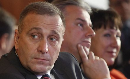 Senatorowie PO piszą do Schetyny. Łamał konstytucję?