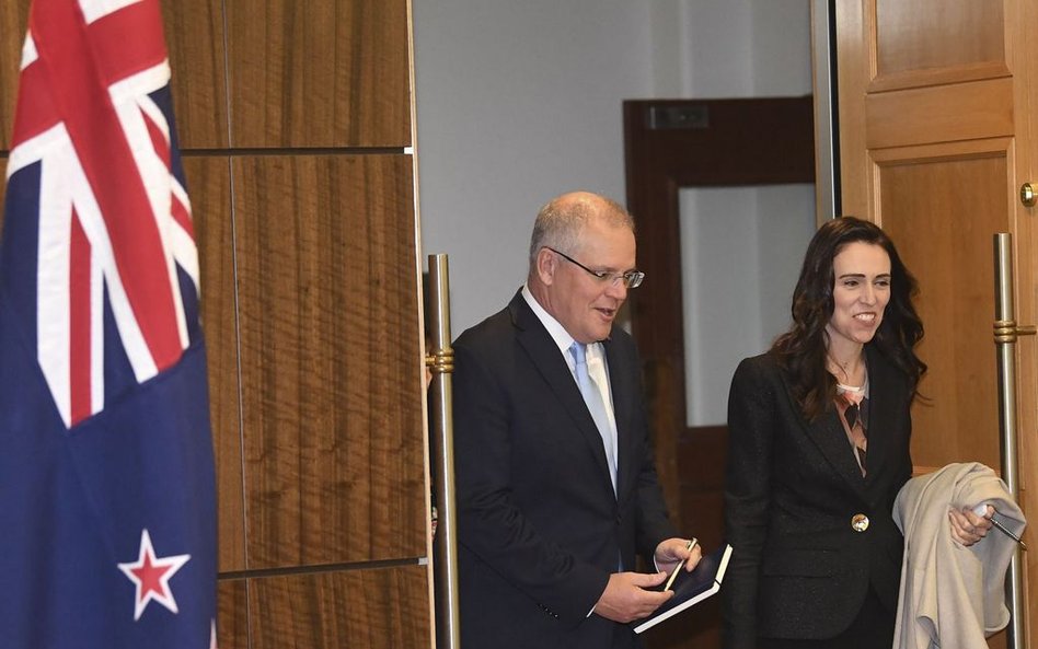 Premier Australii Scott Morrison w czasie spotkania z premier Nowej Zelandii Jacindą Ardern.