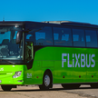 FlixBus wjeżdża do Poczty Polskiej. Znaczki, koperty i... bilety na autobus