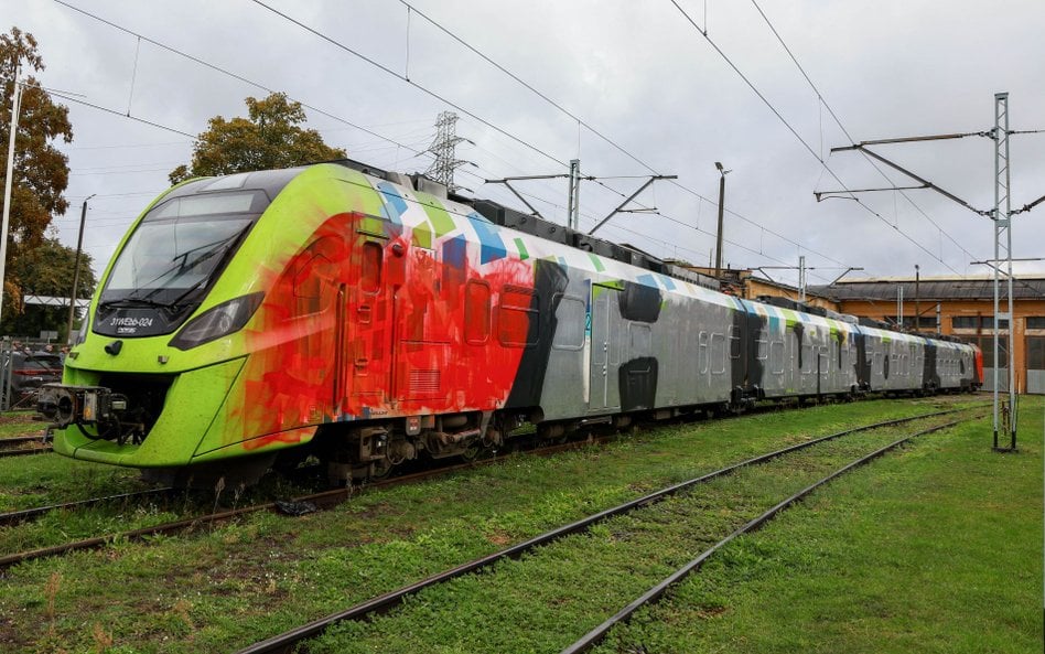 Zdewastowany pociąg Polregio w Szczecinie