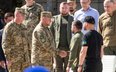 Prezydent Ukrainy Wołodymyr Zełenski oraz ówczesny dowódca Sił Zbrojnych Ukrainy gen. Wałerij Załużn