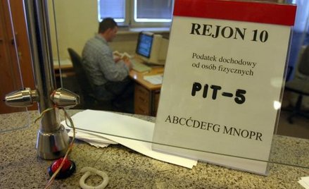Fiskus może wyręczyć podatników i obliczyć PIT