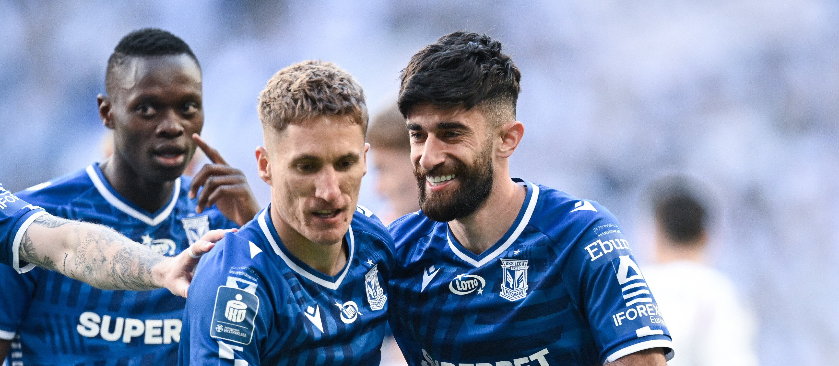 Lech zmiażdżył Legię, Irańczyk przymierza mistrzowską koronę