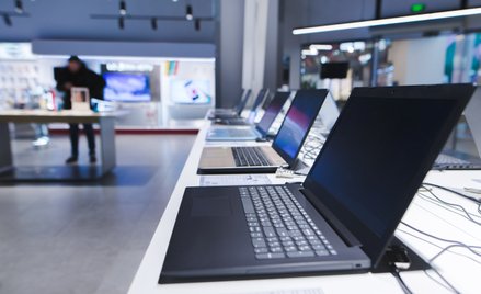 Sprzedaż komputerów najniższa od lat