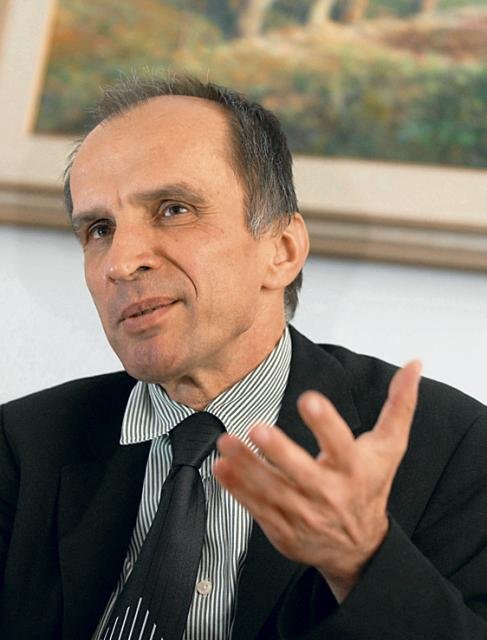 Prof. Wojtyna: Jaki jest koszt cichego porozumienia między rządem, NBP i prezydentem