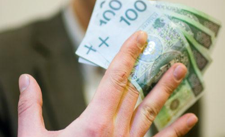 Brak odstąpienia i utrata prawa do zadatku nie wyklucza prawa do odszkodowania, a utracony zadatek m
