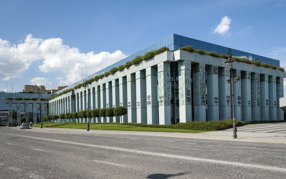 Plac Krasińskich 2 to obecnie adres siedziby Sądu Najwyższego