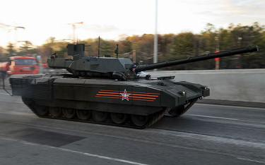 Brytyjski wywiad ostrzega przed rosyjskim czołgiem T-14 Armata