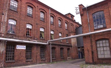 Żyrardów, dawne zakłady lniarskie. Miasto pieniądze z funduszy UE chciałoby przeznaczyć na rewitaliz