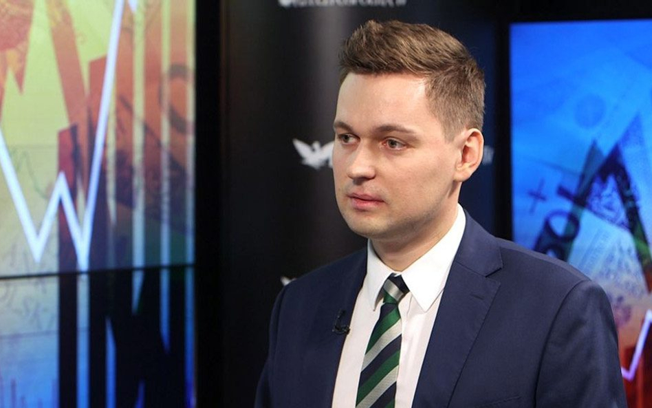 Mateusz Sutowicz ekonomista, Bank Millennium