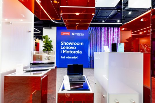 Na powierzchni 200 mkw. marki Lenovo i Motorola prezentują szeroką gamę produktów, w tym tablety, ak