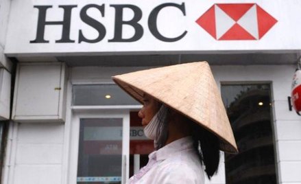 HSBC zwalnia na Zachodzie, zatrudnia na rynkach wschodzących