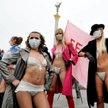 Ukraińskie feministki protestujące przeciw wykorzystywaniu świńskiej grypy w celach politycznych