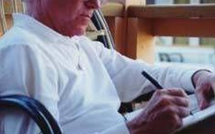 Robert Hall z Uniwersytetu Stanforda