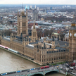 Rada dla brytyjskich posłów: Bierzcie taxi. Chodzi o brexit