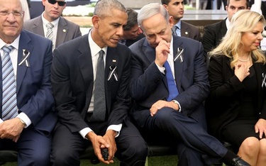 Netanjahu (z prawej) liczy, że Trump odwróci „szkodliwą politykę” Obamy wobec Izraela.