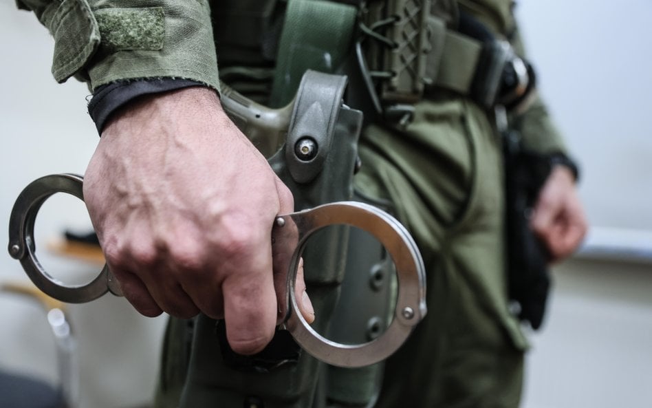 „Wory w zakonie” i wschodnie gangi w Polsce. Lawinowy wzrost aktywności zagranicznych grup przestępczych