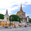 Elegancka architektura Pałacu Królewskiego w Phnom Penh, wzniesionego w 1860 r.