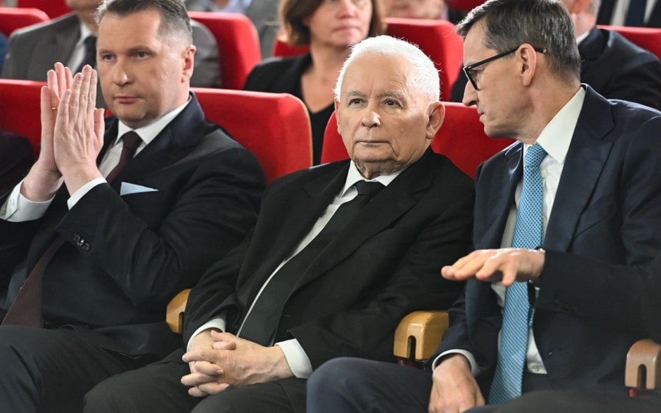 Prezes PiS Jarosław Kaczyński oraz wiceprezesi Przemysław Czarnek i Mateusz Morawiecki podczas debat