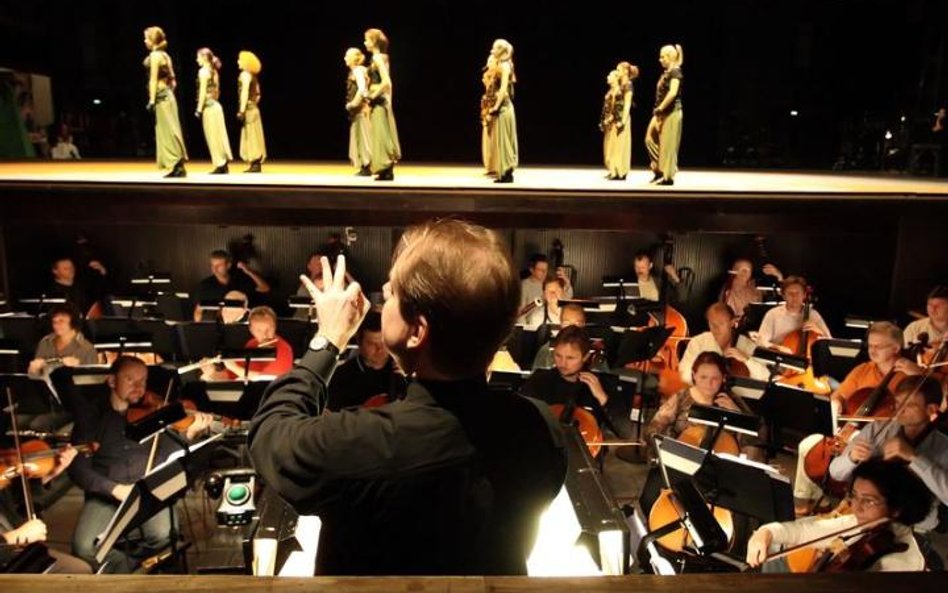Białystok: pomoc dla teatru