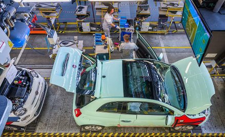Fabryka FCA Poland w Tychach – produkcja nowego Fiata 500 (09/2015). Fot. Ireneusz Kaźmierczak / Ste
