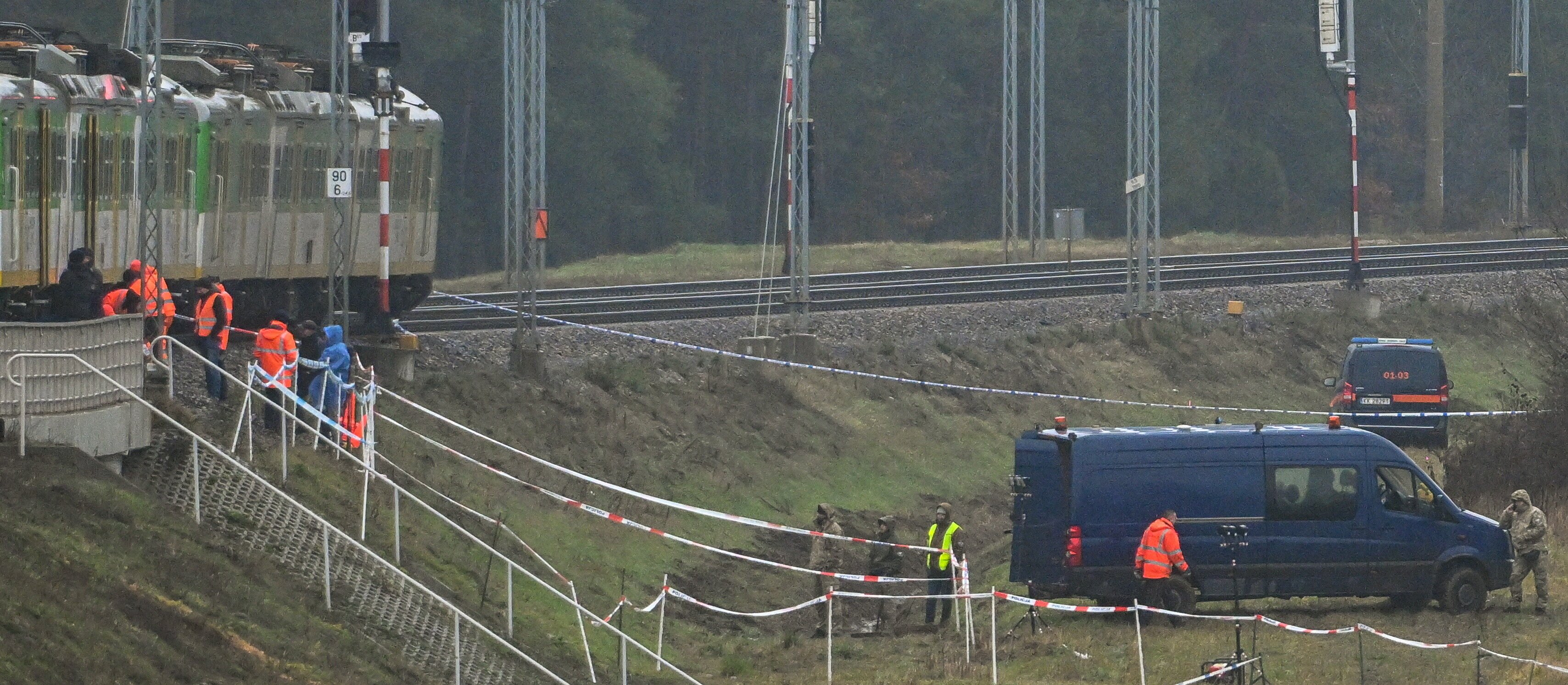 Akty dywersji na kolei. Są czerwone noty Interpolu wobec podejrzanych