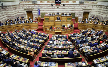Greccy posłowie przestaną palić w parlamencie