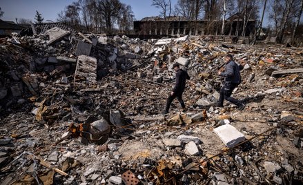 Zrównana z ziemią wieś Bohdaniwka na północny wschód od Kijowa
