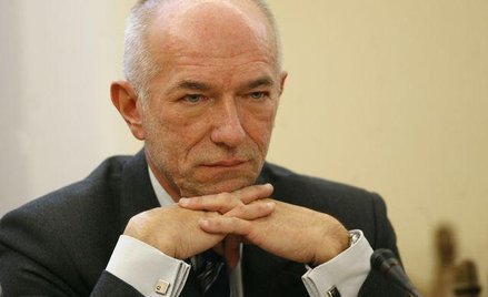 Minister Ćwiąkalski chce otwierać korporacje