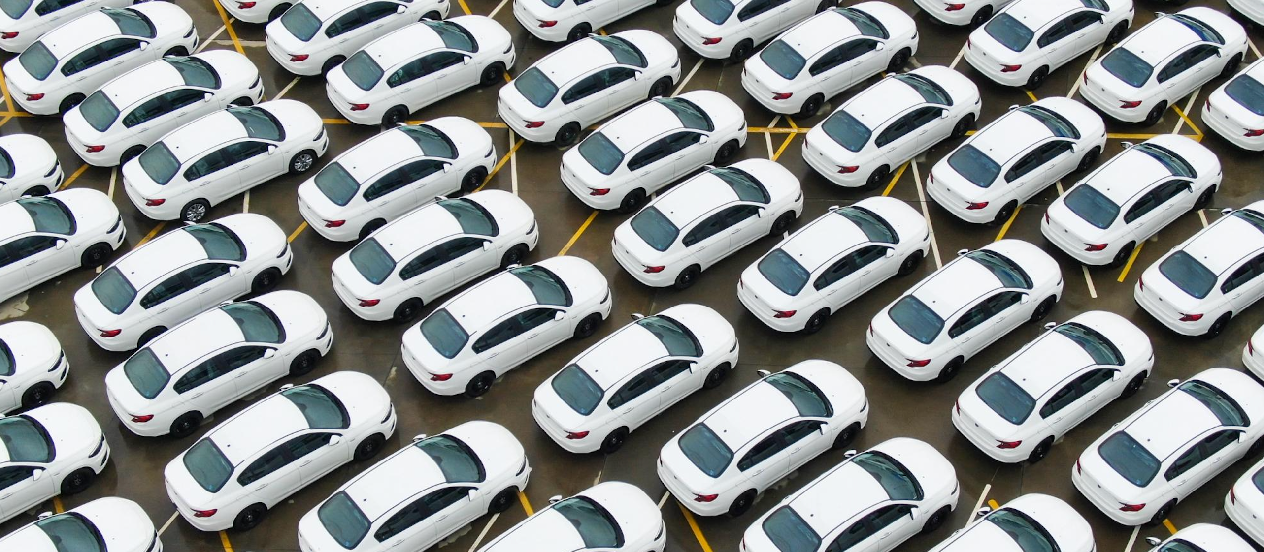 Jedna zbiorcza faktura zamiast tysięcy dokumentów w miesiącu. Mooveno upraszcza rozliczenia flotowe w firmach