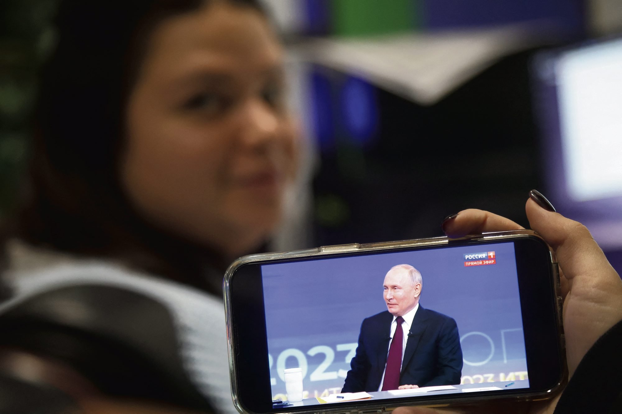 Rosyjski komunikator MAX może być nowym narzędziem inwigilacji