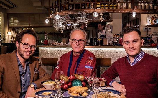 Od lewej: Georgios, Teo i Beniamin Vafidisowie